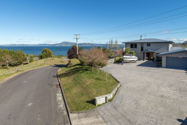 Photo of property in 9 Unsworth Road, Hamurana, Rotorua, 3097