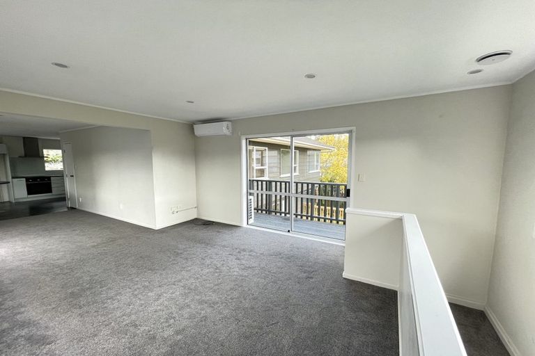 Photo of property in 40 Morriggia Place, Bayview, Auckland, 0629
