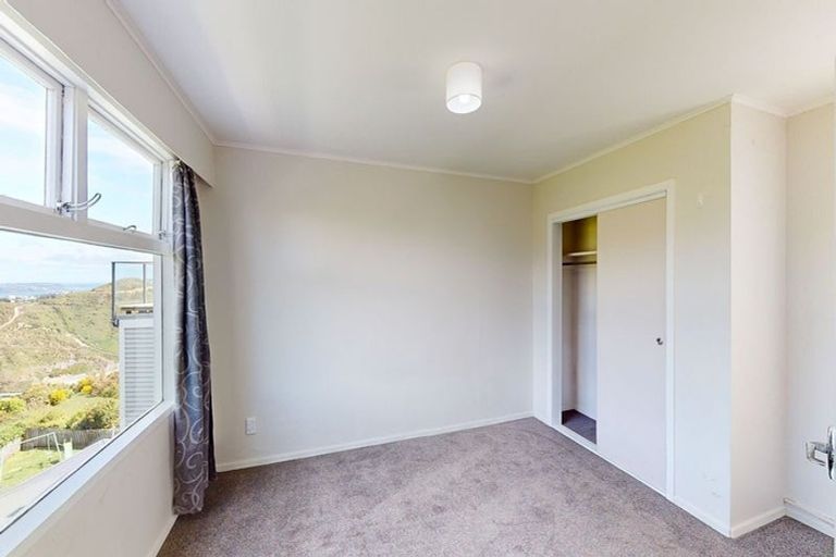 Photo of property in 1/25 Kitchener Terrace, Johnsonville, Wellington, 6037