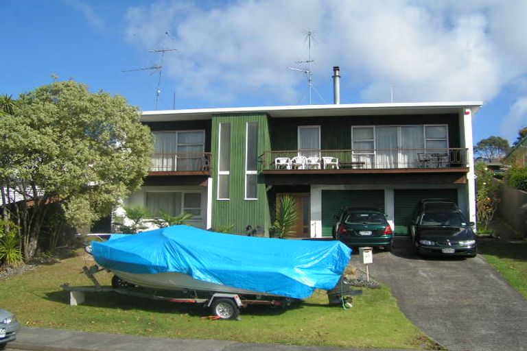 Photo of property in 42 Meadowvale Avenue, Forrest Hill, Auckland, 0620