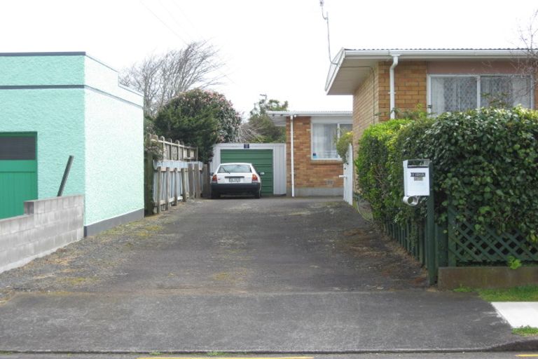 Photo of property in 5a Struan Avenue, Lower Vogeltown, New Plymouth, 4310