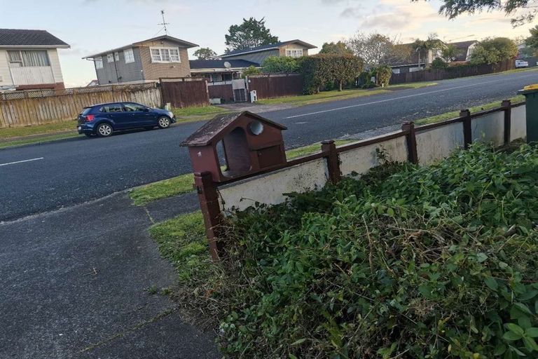 Photo of property in 69 Casuarina Road, Half Moon Bay, Auckland, 2012