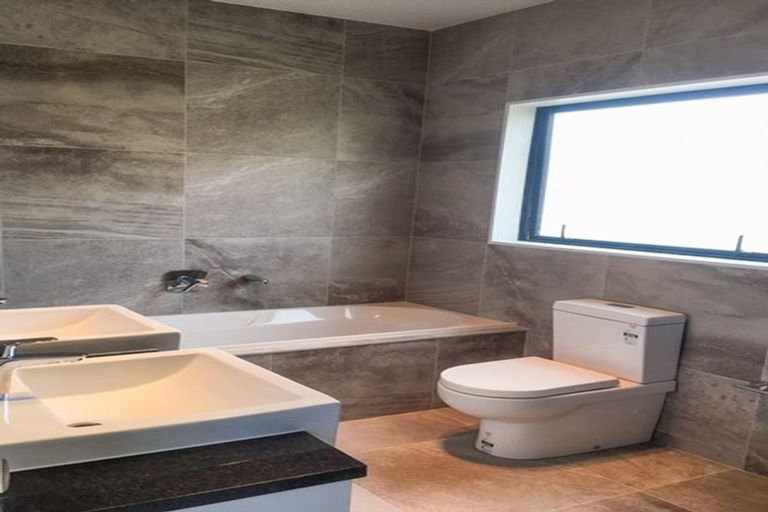 Photo of property in 16 Atalanta Way, Beachlands, Auckland, 2018