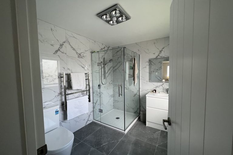 Photo of property in 10 Takurua Terrace, Orewa, 0931