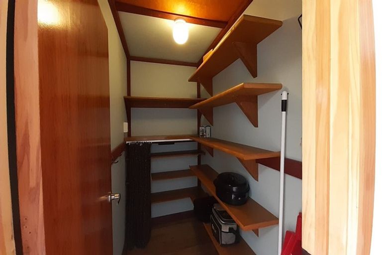 Photo of property in 26 Porterfield Street, Macandrew Bay, Dunedin, 9014