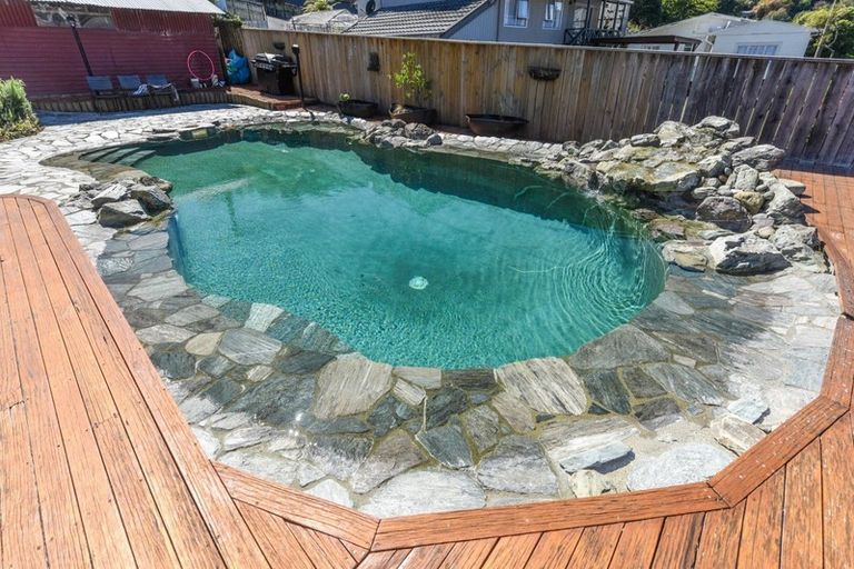 Photo of property in 75 Toi Toi Street, Toi Toi, Nelson, 7010