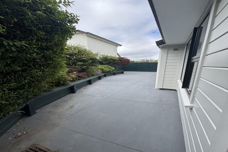 Photo of property in 18 Derry Hill, Churton Park, Wellington, 6037