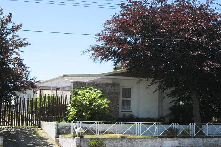 Photo of property in 31 Shortland Street, Wainoni, Christchurch, 8061