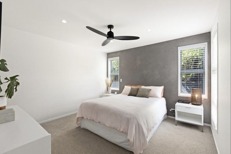 Photo of property in 36 Boocock Crescent, Orewa, 0931