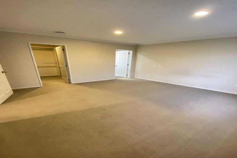 Photo of property in 7 Seresin Crescent, Flat Bush, Auckland, 2016