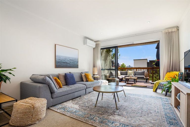 Photo of property in 4 Torea Tai Road, Hobsonville, Auckland, 0616