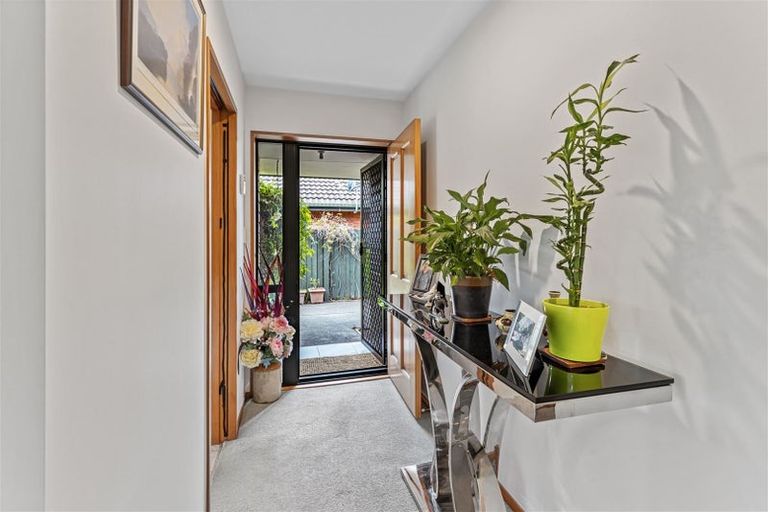 Photo of property in 121a Hawford Road, Opawa, Christchurch, 8023