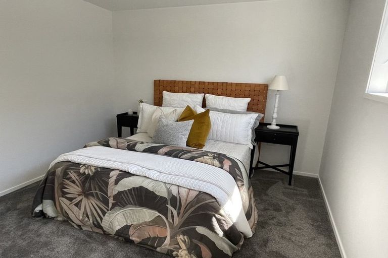 Photo of property in 8/137 Tirimoana Road, Te Atatu South, Auckland, 0602