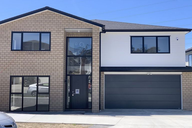 Photo of property in 98 Tir Conaill Avenue, Flat Bush, Auckland, 2019