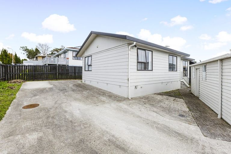 Photo of property in 5/1 Rebecca Rise, Weymouth, Auckland, 2103