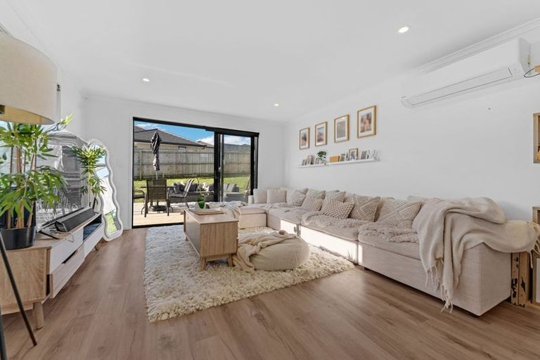 Photo of property in 40 Leathem Crescent, Pokeno, 2402