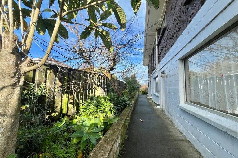 Photo of property in 3 Everglade Drive, Goodwood Heights, Auckland, 2105