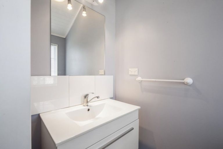 Photo of property in 4 Nursery Lane, Kinloch, Taupo, 3377