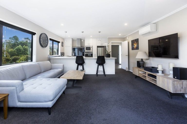 Photo of property in 27 Ashington Road, Silverstream, Upper Hutt, 5019