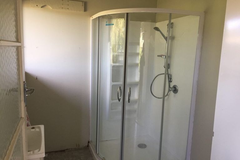 Photo of property in 12 Cross Street, Papakura, 2110