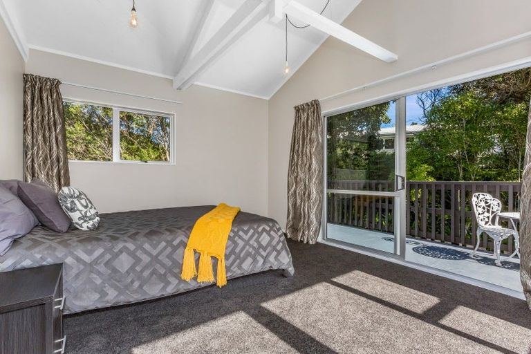 Photo of property in 92 Leinster Avenue, Raumati South, Paraparaumu, 5032