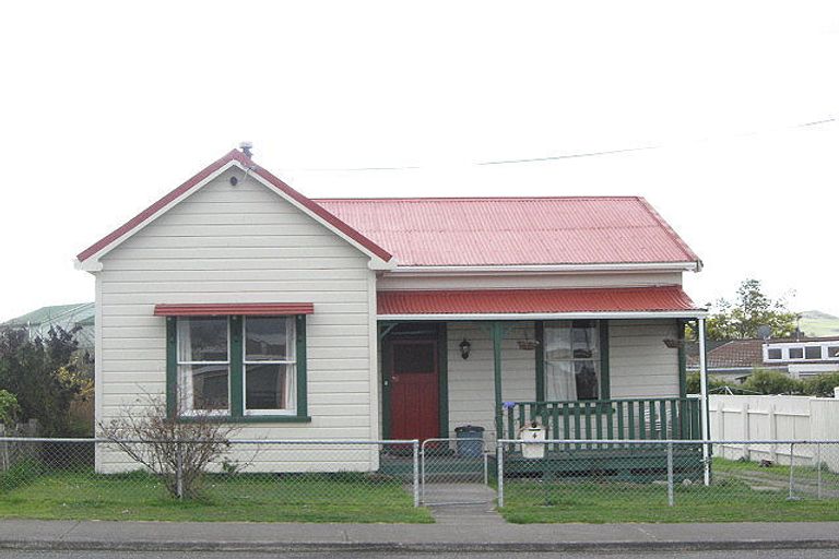 Photo of property in 4 Wellington Road, Waipukurau, 4200