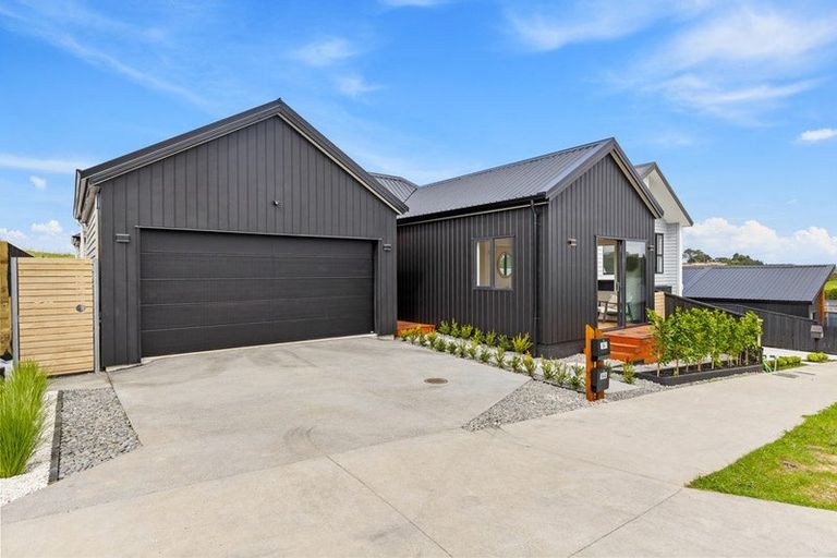Photo of property in 94 Huanui Drive, Wainui, 0992