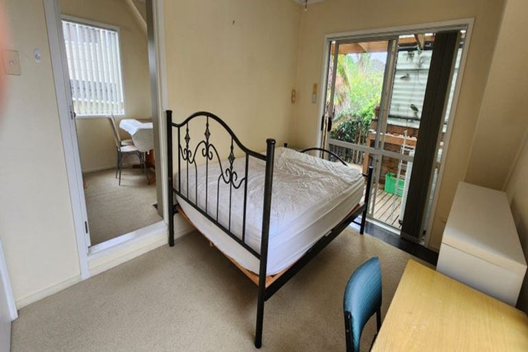 Photo of property in 11 Cobblestone Lane, Hillcrest, Auckland, 0627