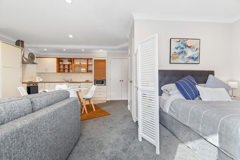 Photo of property in 1f/11 London Street, Hamilton Central, Hamilton, 3204