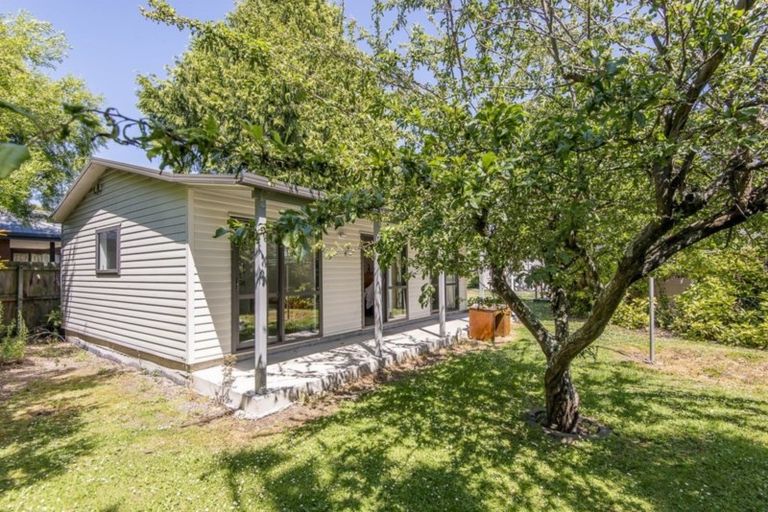 Photo of property in 8 Westmont Street, Ilam, Christchurch, 8041