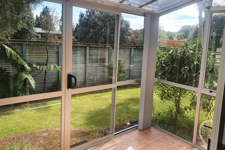 Photo of property in 10 Shortland Street, Lower Vogeltown, New Plymouth, 4310