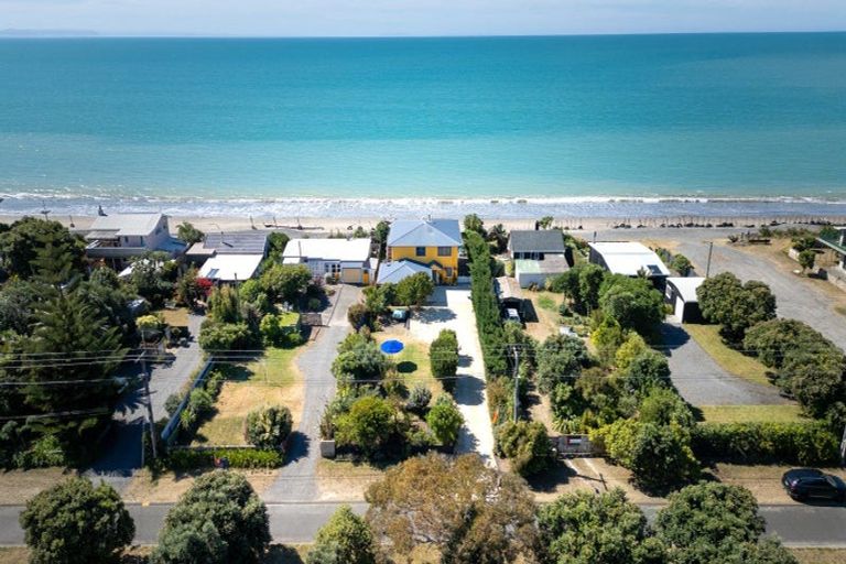 Photo of property in 267 Clifton Road, Te Awanga, 4102