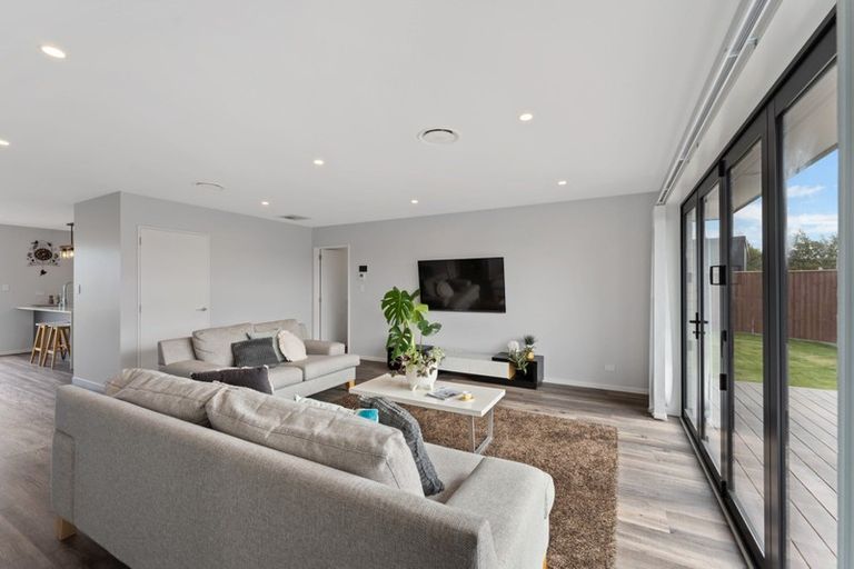 Photo of property in 19 Whitburn Avenue, Halswell, Christchurch, 8025