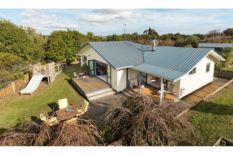 Photo of property in 4 Jenny Lane, Waiuku, 2123