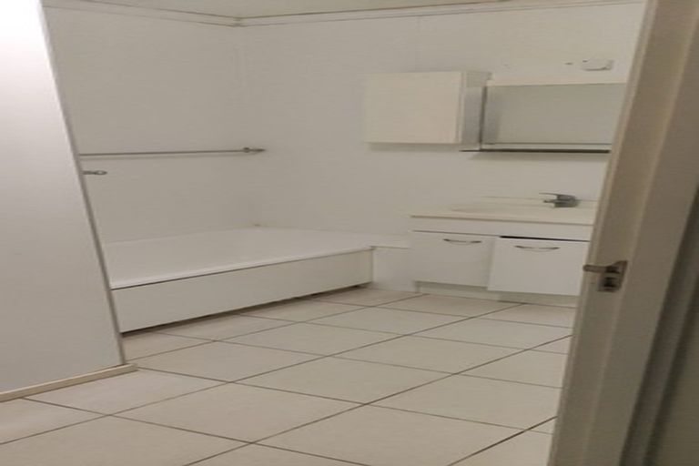 Photo of property in 2/575a Mount Eden Road, Mount Eden, Auckland, 1024