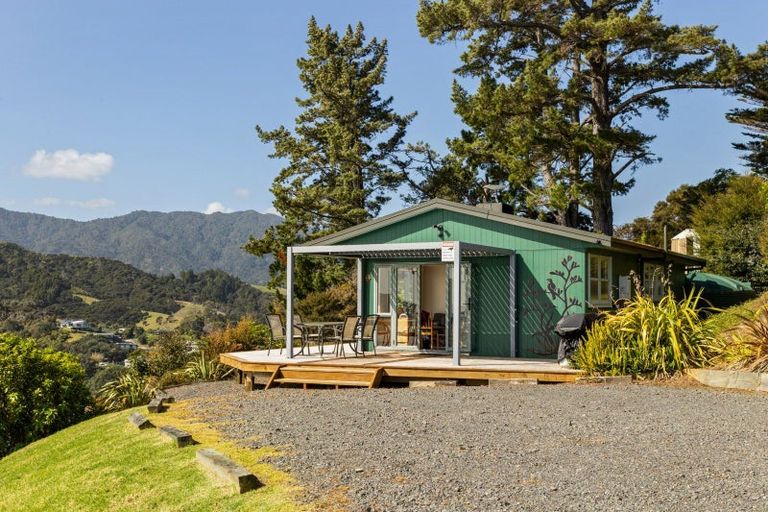 Photo of property in 1002 Wyuna Bay Road, Wyuna Bay, Coromandel, 3581