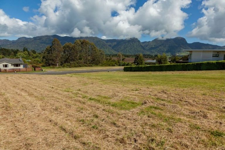 Photo of property in 40 Ruataniwha Drive, Collingwood, 7073