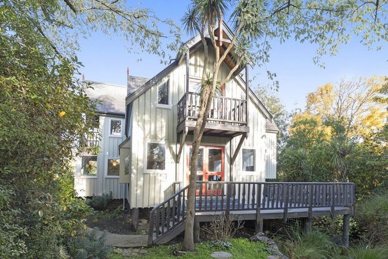 Photo of property in 206 Riverlaw Terrace, Saint Martins, Christchurch, 8022