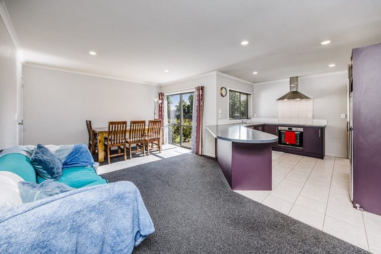 Photo of property in 13 Glenross Drive, Wattle Downs, Auckland, 2103