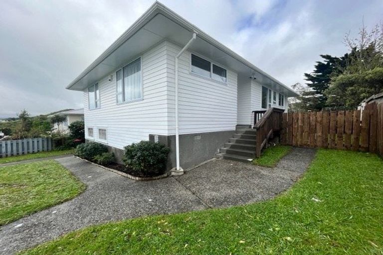 Photo of property in 21 Maple Grove, Maungaraki, Lower Hutt, 5010