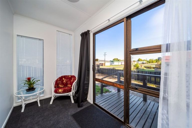 Photo of property in 154 Miranda Street, Stratford, 4332