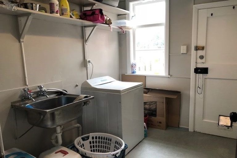 Photo of property in 106 Moorefield Road, Johnsonville, Wellington, 6037