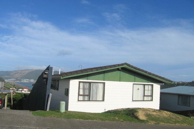 Photo of property in 23 Brora Crescent, Papakowhai, Porirua, 5024