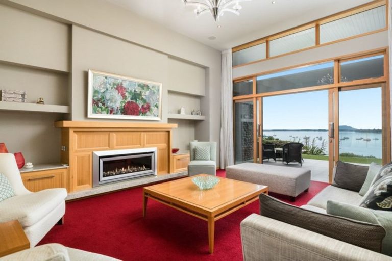 Photo of property in 61 Omokoroa Road, Omokoroa, 3114