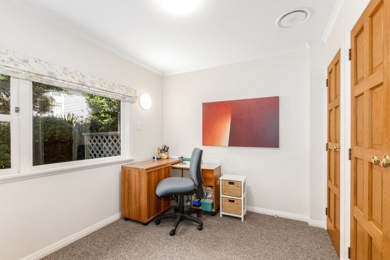 Photo of property in 10 Havelock Street, Mornington, Wellington, 6021