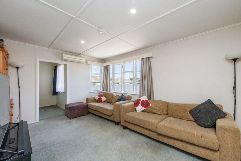 Photo of property in 15 Upham Terrace, Roslyn, Palmerston North, 4414