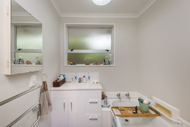 Photo of property in 12b Martin Street, Palmerston North, 4414