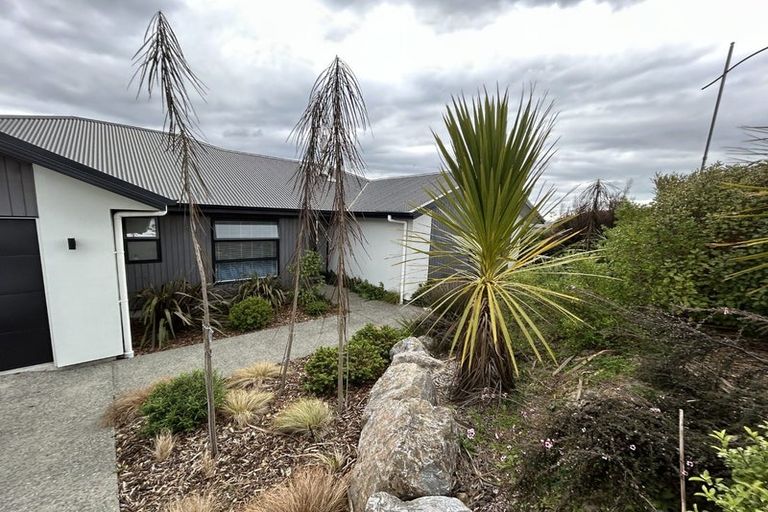 Photo of property in 30 Katania Heights, Brightwater, 7022