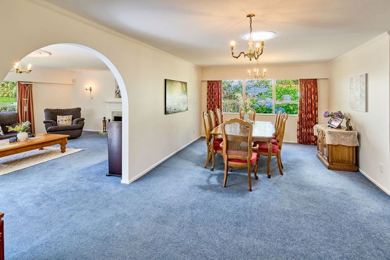 Photo of property in 7 Tui Terrace, Tawa, Wellington, 5028