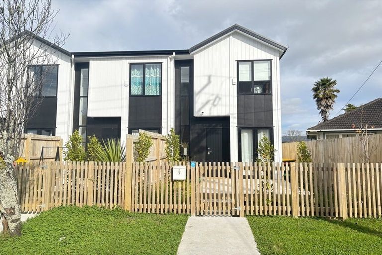 Photo of property in 3/28 Smythe Road, Henderson, Auckland, 0612